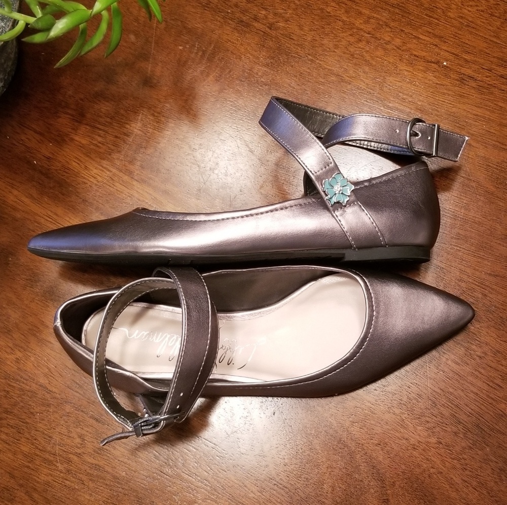 Libby Edelman Ankle Strap Silver Flats